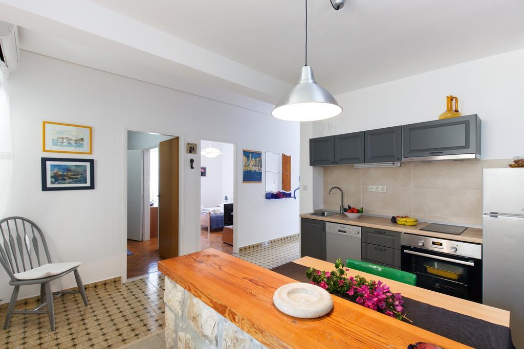 Apartment Dubica Hvar Town Exterior photo